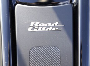 FLTRX 2025 Road Glide™ thumb 1