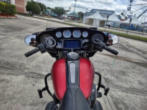 FLHXS 2019 Street Glide® Special thumb 1