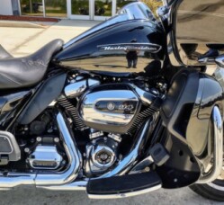 FLTRU 2019 Road Glide® Ultra thumb 2