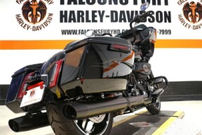 FLTRX 2025 Road Glide™ thumb 1