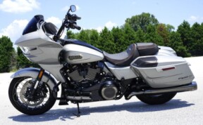 FLTRXSE 2023 CVO™ Road Glide™ thumb 3