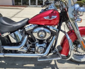  2013 Softail® Deluxe thumb 2