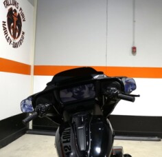FLHX 2025 Street Glide™ thumb 1
