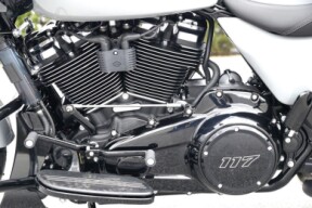 FLTRX 2025 Road Glide™ thumb 2