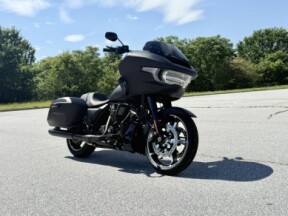 FLTRX 2025 Road Glide™ thumb 2