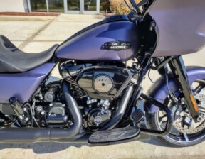 FLTRX 2025 Road Glide™ thumb 2