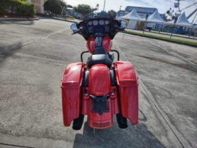 FLHXS 2020 Street Glide® Special thumb 2