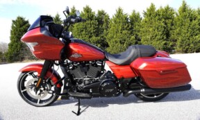 FLTRX 2025 Road Glide™ thumb 2