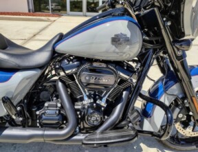 FLHXS 2023 Street Glide® Special thumb 2