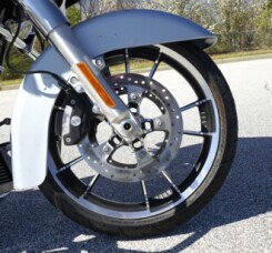 FLTRX 2023 Road Glide® thumb 3