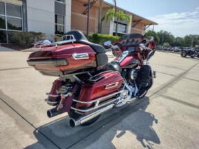 FLHTKSE 2014 CVO™ Electra Glide Ultra Limited® thumb 1