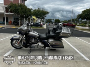 2017 Harley-Davidson® CVO™ Limited thumb 0