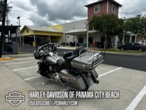 2017 Harley-Davidson® CVO™ Limited thumb 1