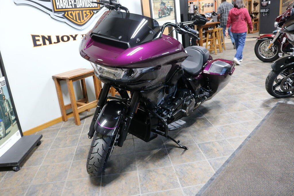 FLTRXSE 2025 CVO Road Glide - Photo 4