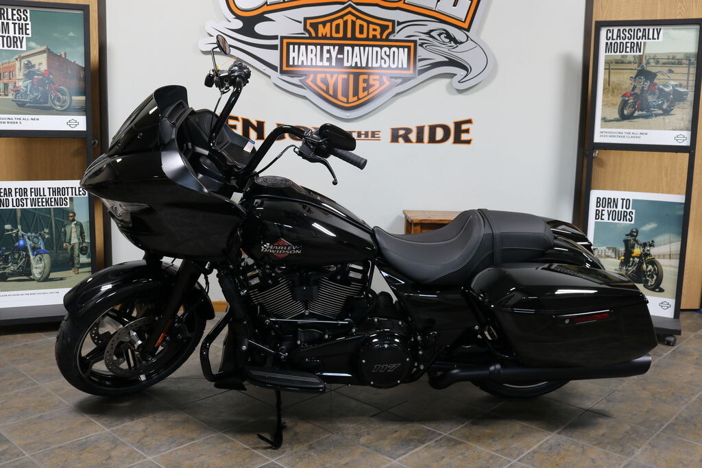 FLTRX 2025 Road Glide