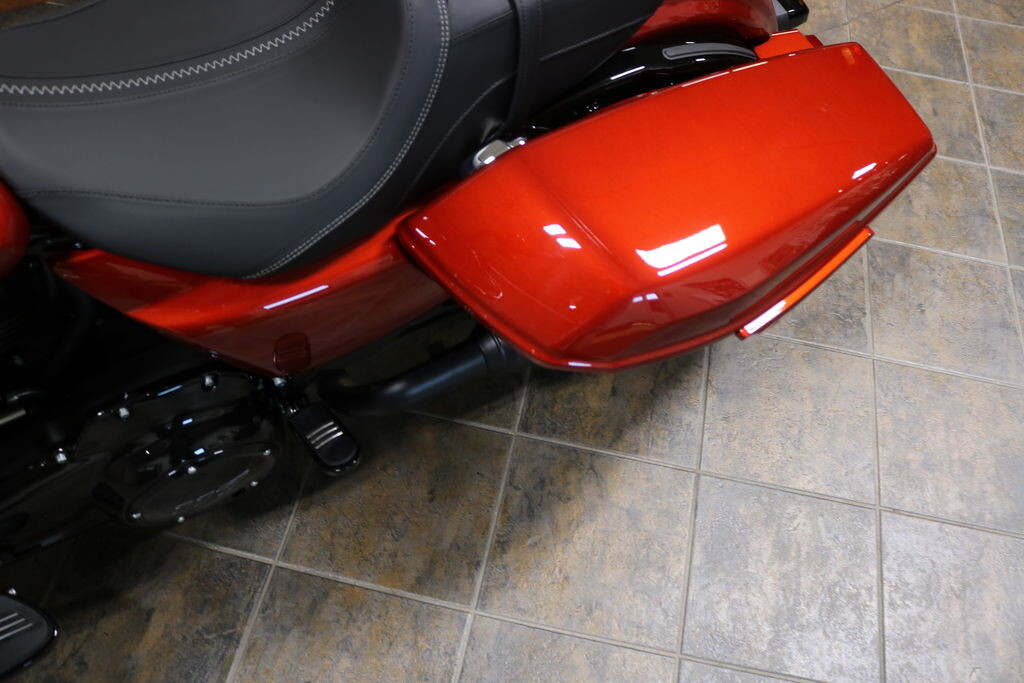 FLTRX 2025 Road Glide - Photo 3