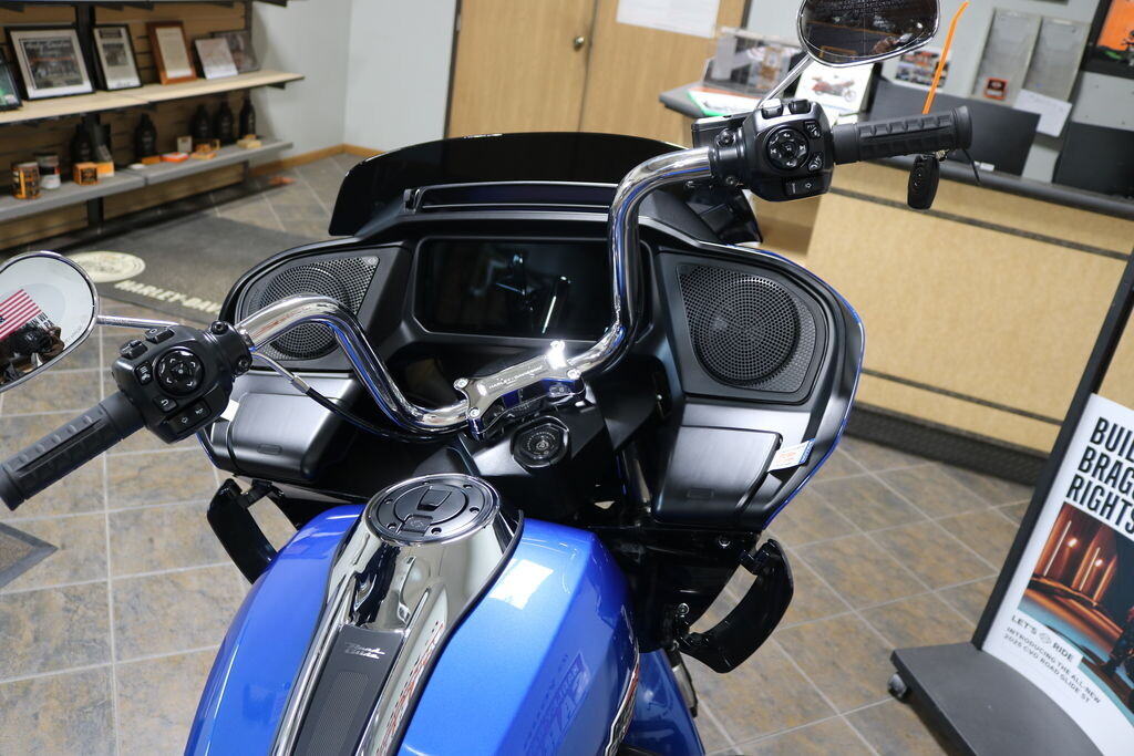 FLTRX 2025 Road Glide - Photo 10