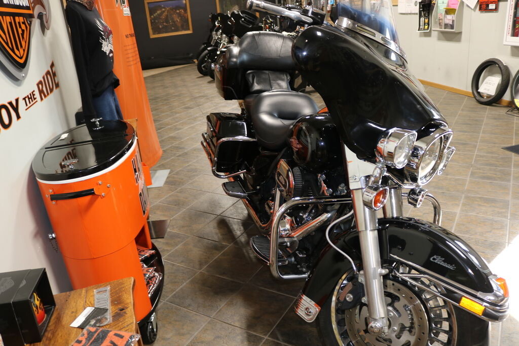 FLHTC 2009 Electra Glide Classic - Photo 7