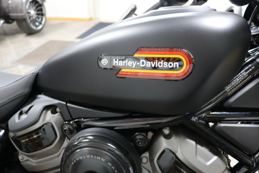 RH975S 2024 Nightster Special - Photo 8