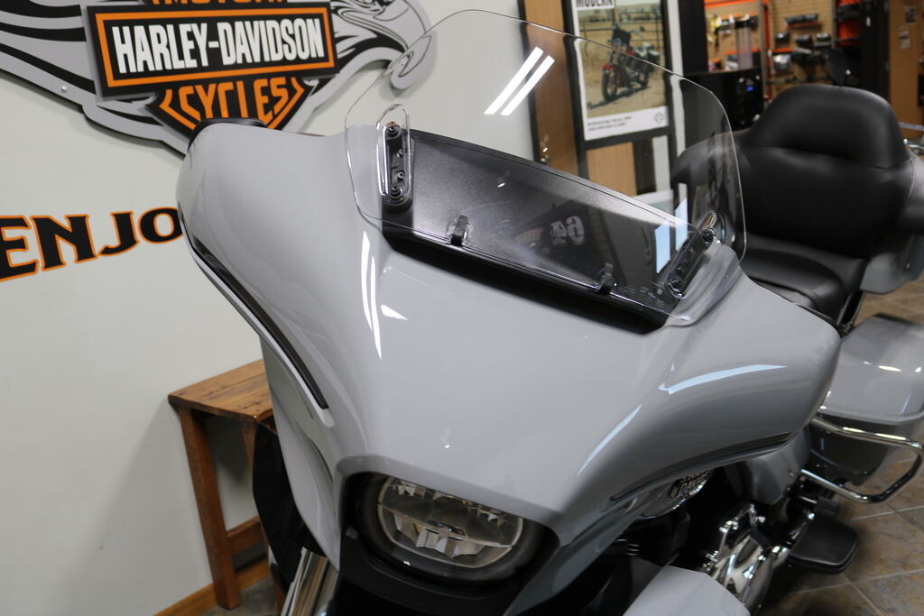 FLHXU 2025 Street Glide Ultra - Photo 5
