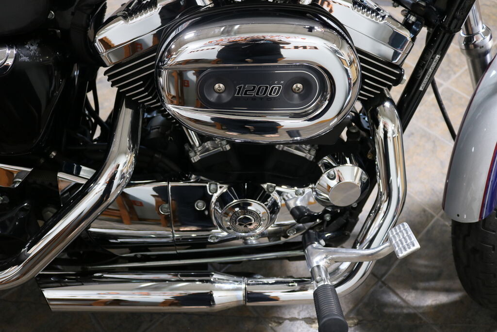 XL1200C 2006 1200 Custom - Photo 9