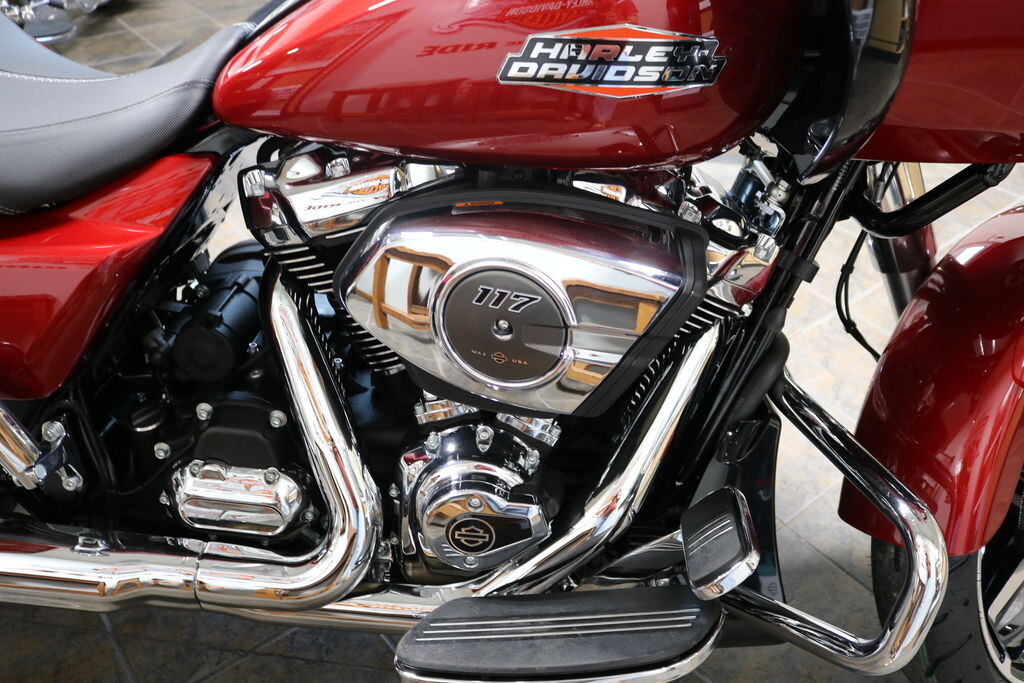 FLTRX 2025 Road Glide - Photo 9
