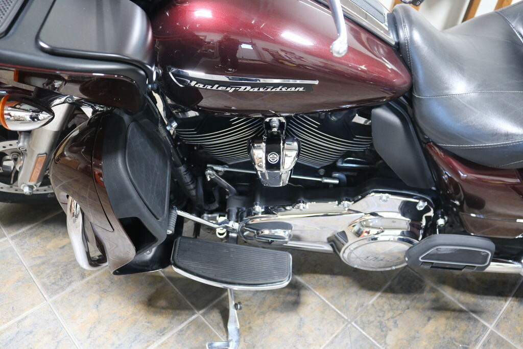 FLTRU 2019 Road Glide Ultra - Photo 2