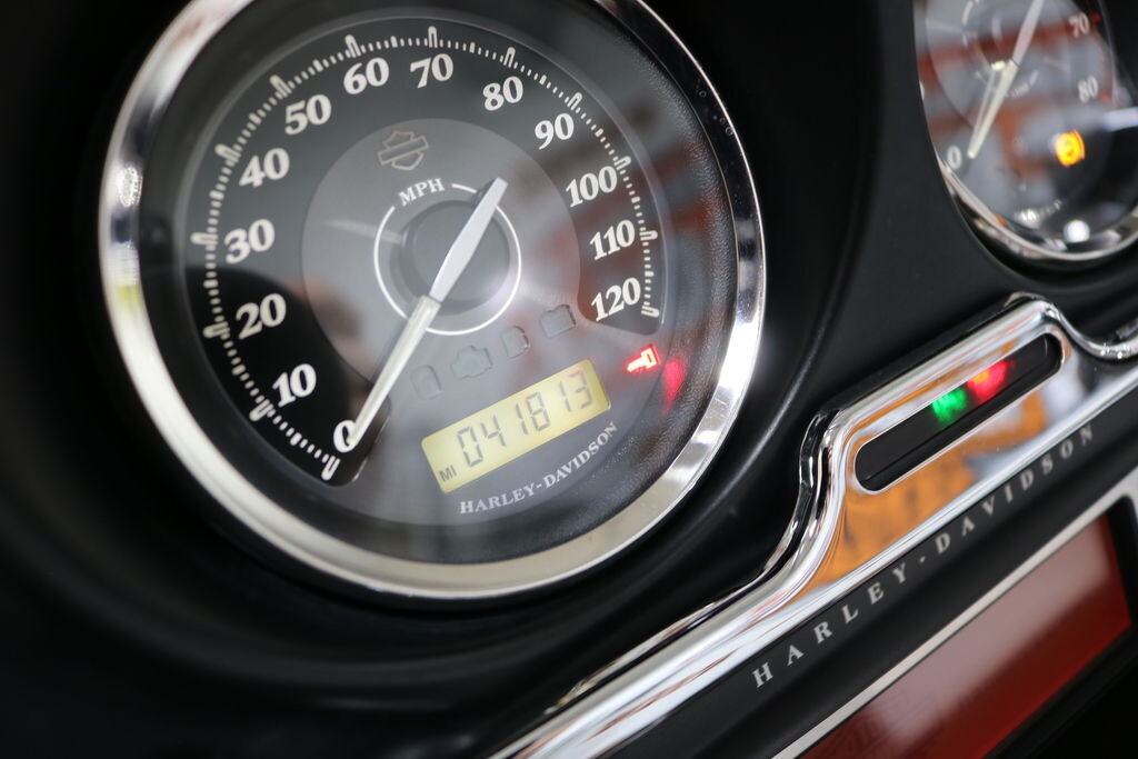 FLHTK 2011 Electra Glide® Ultra Limited, photo 16