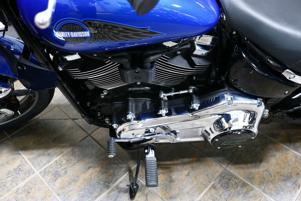 FXLRST 2025 Low Rider ST - Photo 2
