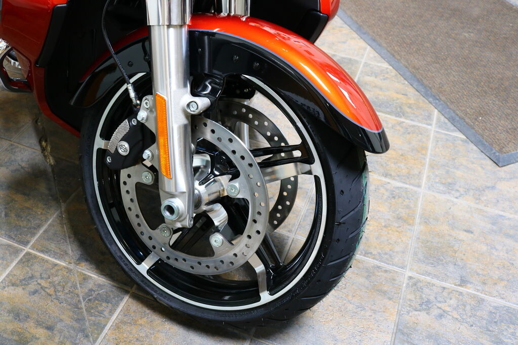 FLHXU 2025 Street Glide Ultra - Photo 6