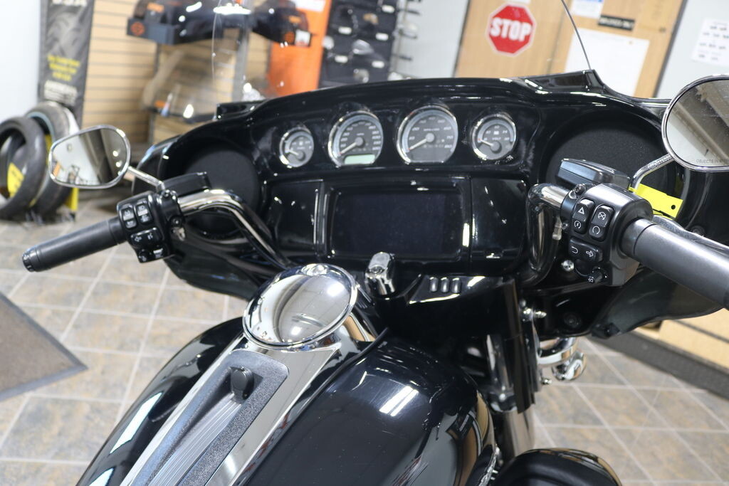 FLHTK 2020 Ultra Limited, photo 11