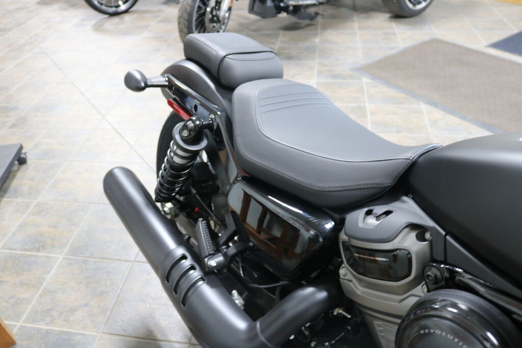 RH975S 2024 Nightster Special - Photo 10