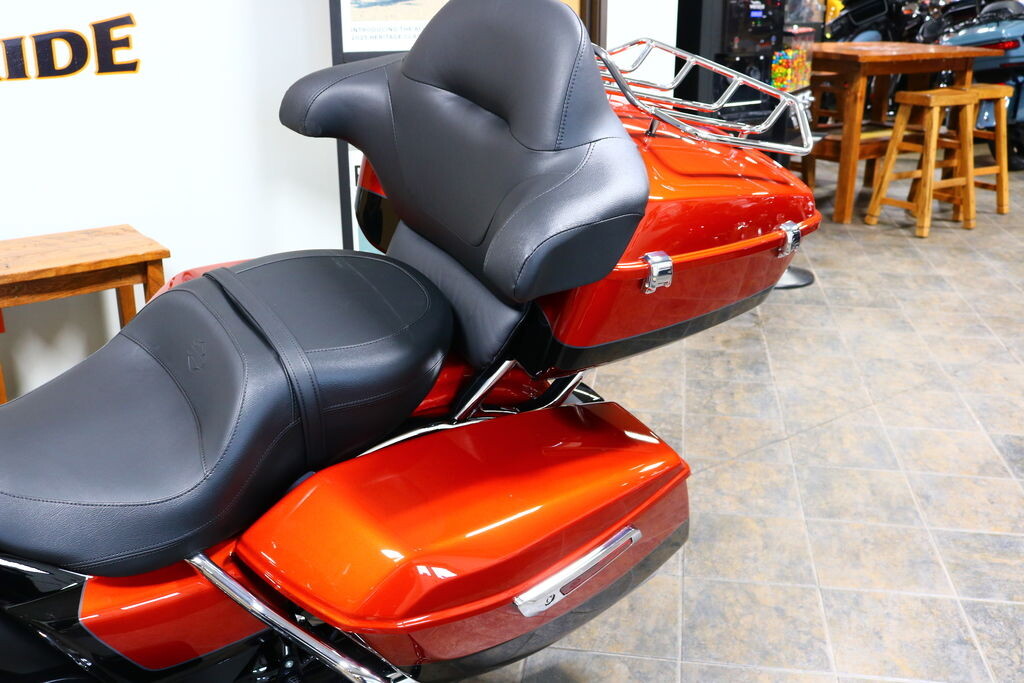 FLHXU 2025 Street Glide Ultra - Photo 3