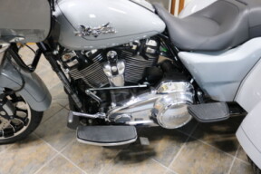 FLTRT 2025 Road Glide® 3 thumb 3