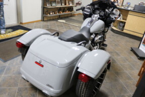FLTRT 2025 Road Glide® 3 thumb 0