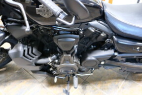 RH975 2024 Nightster™ thumb 3