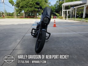 2020 Harley-Davidson<sup>®</sup> Iron 1200<sup>™</sup> thumb 3