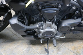 RH975 2022 Nightster™ thumb 3