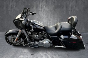 2021 Harley-Davidson<sup>®</sup> Street Glide<sup>®</sup> Special BLACK JACK METALLIC thumb 1