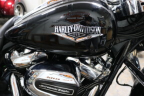 FLHR 2017 Road King® thumb 3