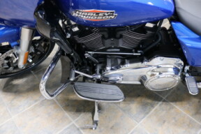 FLTRX 2025 Road Glide™ thumb 3