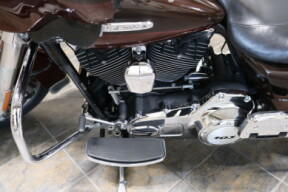 FLHTK 2011 Electra Glide® Ultra Limited thumb 3