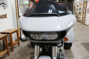 FLTRT 2025 Road Glide® 3 thumb 0
