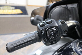 FLHXU 2025 Street Glide™ Ultra thumb 3