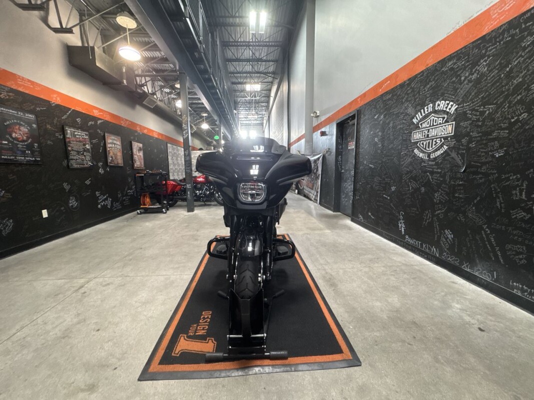 FLHX 2025 Street Glide - Photo 10