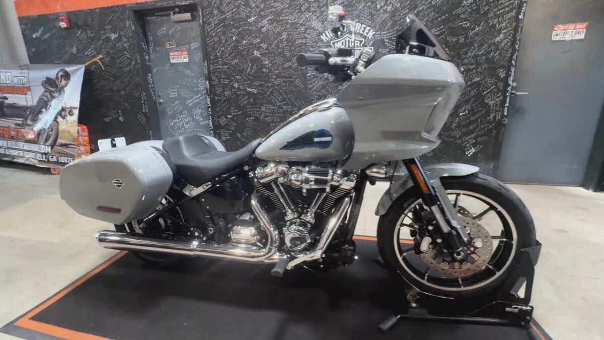 FXLRST 2025 Low Rider ST - Photo 6
