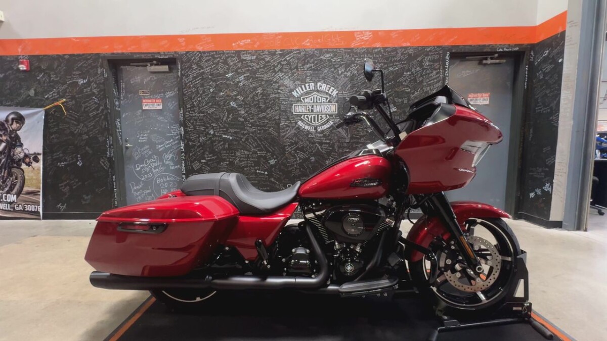 FLTRX 2025 Road Glide - Photo 5