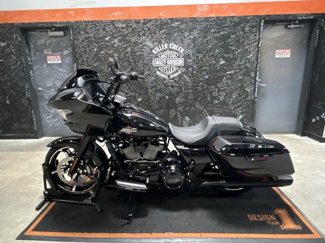 2025 Harley-Davidson Road Glide VIVID BLACK - Photo 8
