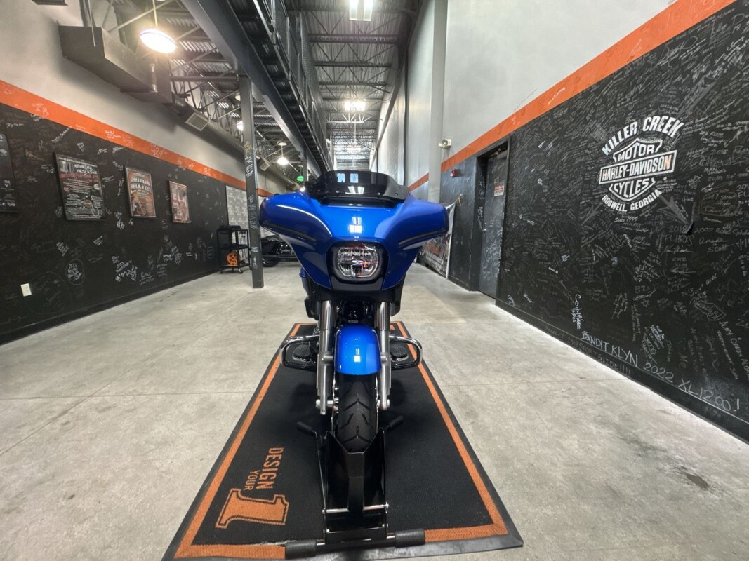 FLHX 2025 Street Glide - Photo 10