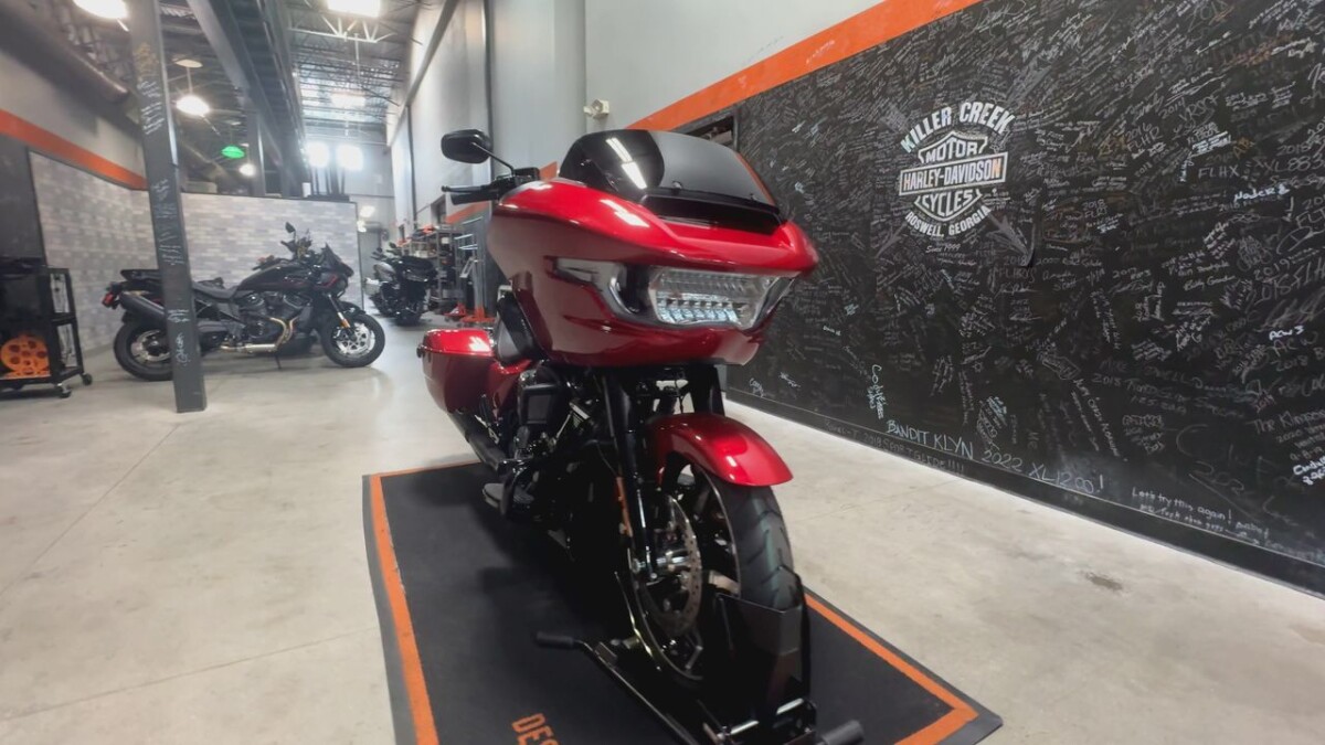FLTRX 2025 Road Glide - Photo 7